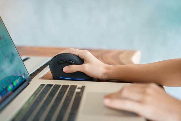 Quelle souris pour le canal carpien ?